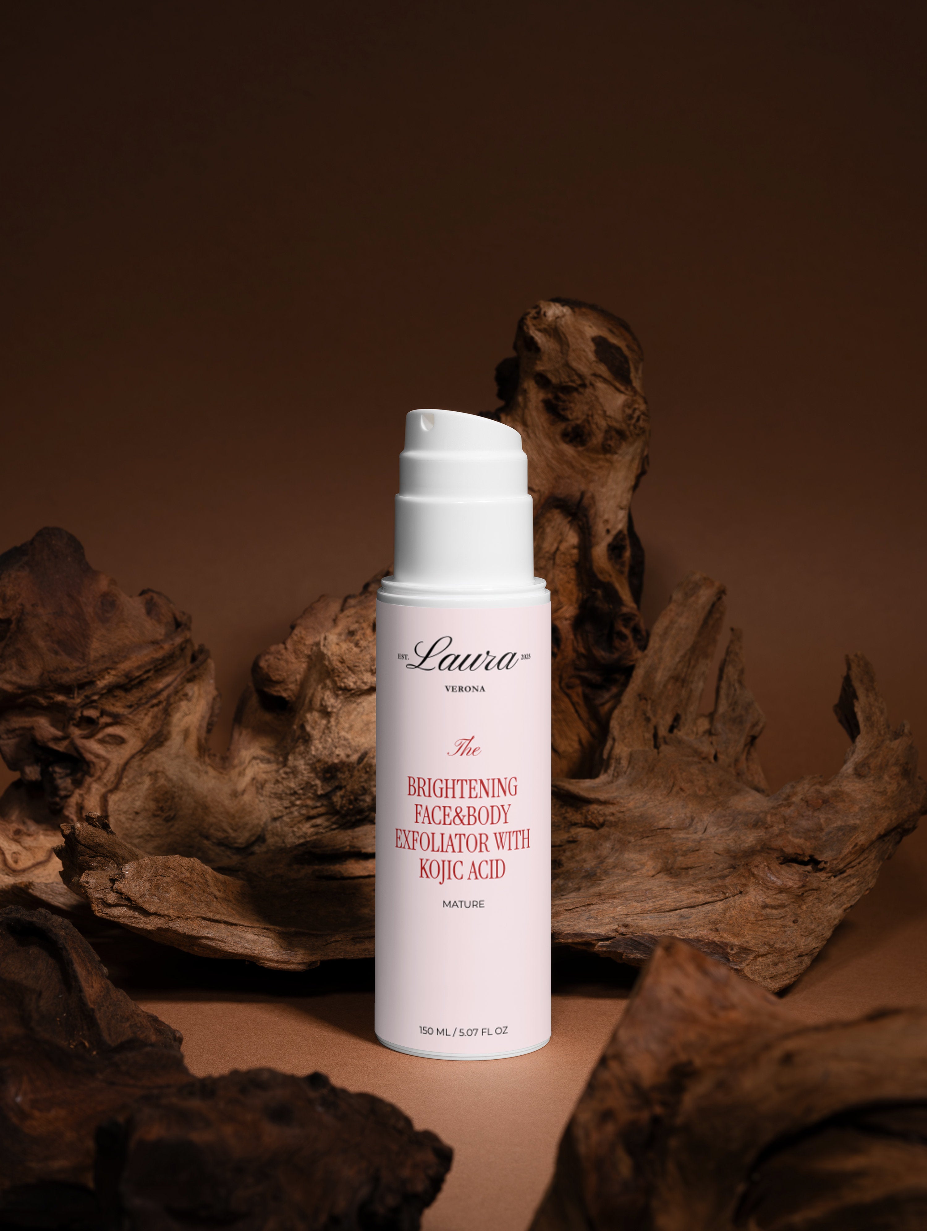 Esfoliante facial e corporal iluminador com ácido kójico